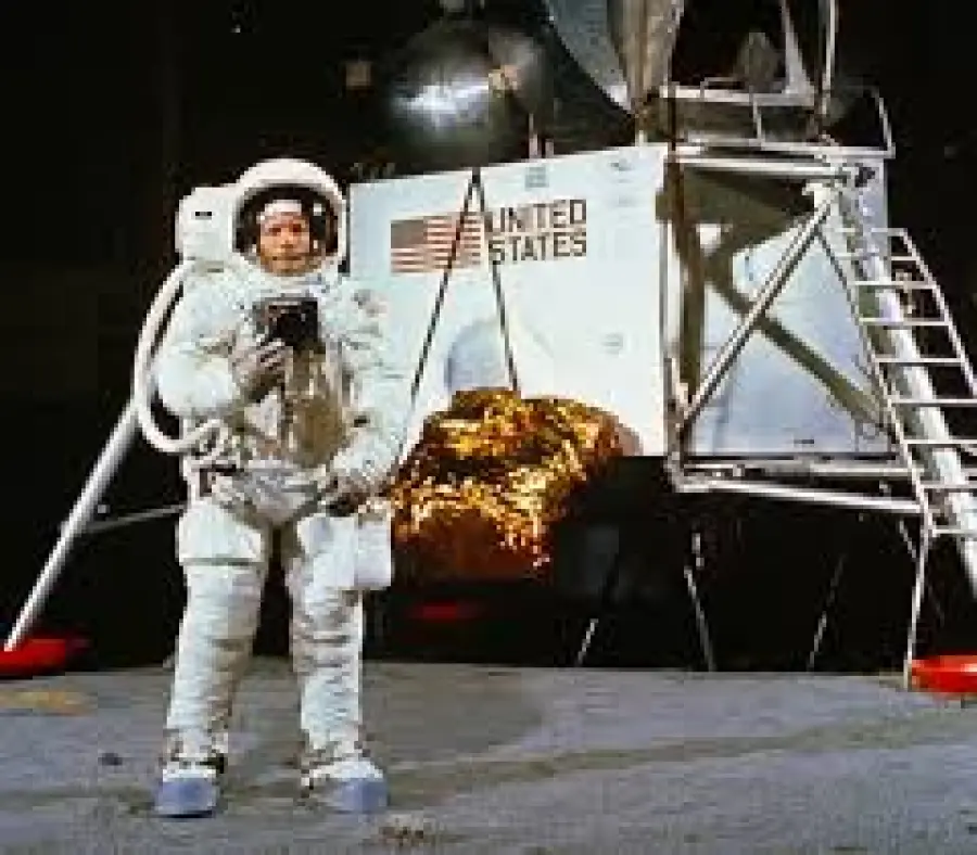 Domani 13 novembre un rottame spaziale si disperderà in frammenti sulla Terra: sono i resti di Snoopy?