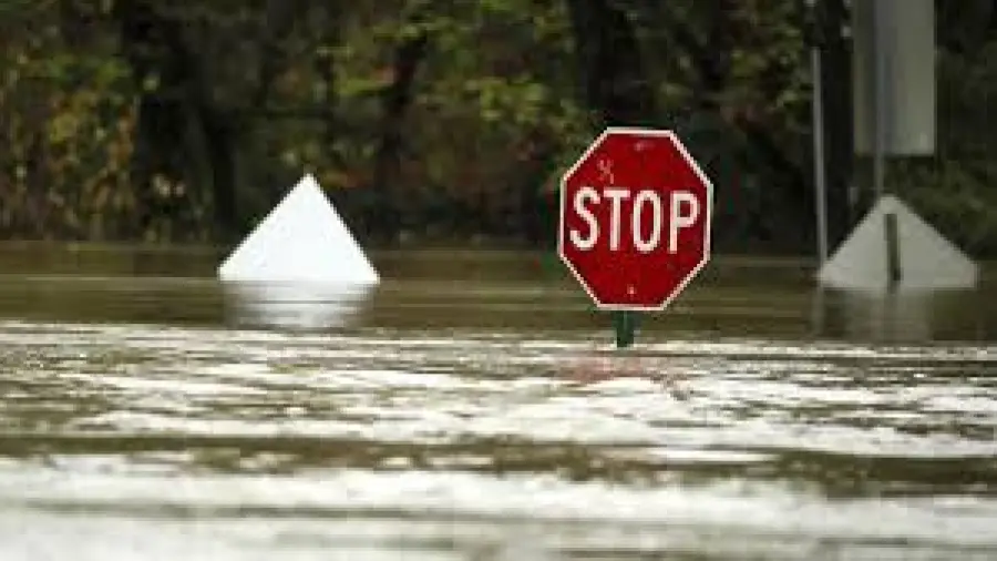 Uragano Patricia in arrivo sul Messico declassato a tempesta tropicale