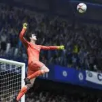 Gioca 12 ore consecutive ai videogiochi alla Playstation: interviene la polizia