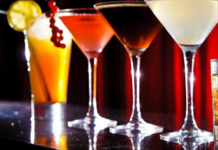 Dieta, attenzione alle calorie contenute nell'alcol