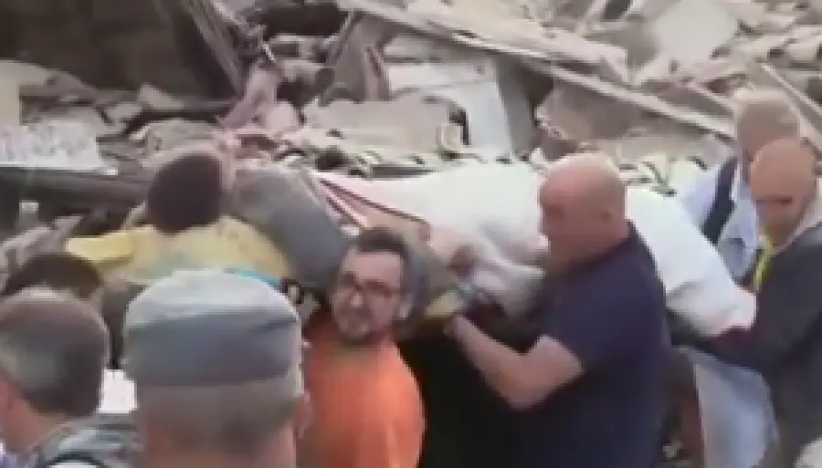 Terremoto Amatrice, italiani solidali: versati già 6 milioni di euro con gli sms solidali