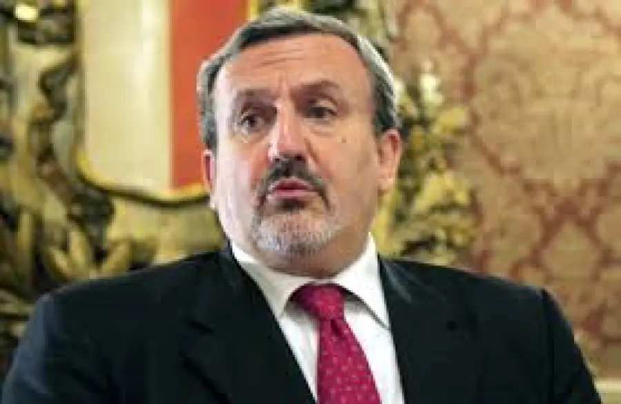 Puglia, reddito di dignità, 600 euro al mese per 20mila famiglie: i requisiti per la domanda