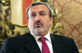 Puglia, reddito di dignità, 600 euro al mese per 20mila famiglie: i requisiti per la domanda