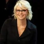 Maria De Filippi raggiunto l'accordo con Mediaset: 5 anni di esclusiva e le novità sui programmi più seguiti