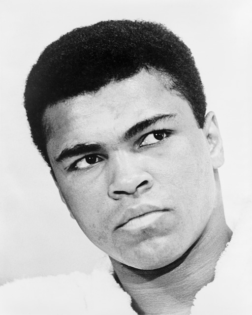 Addio a Muhammad Ali, leggenda della boxe