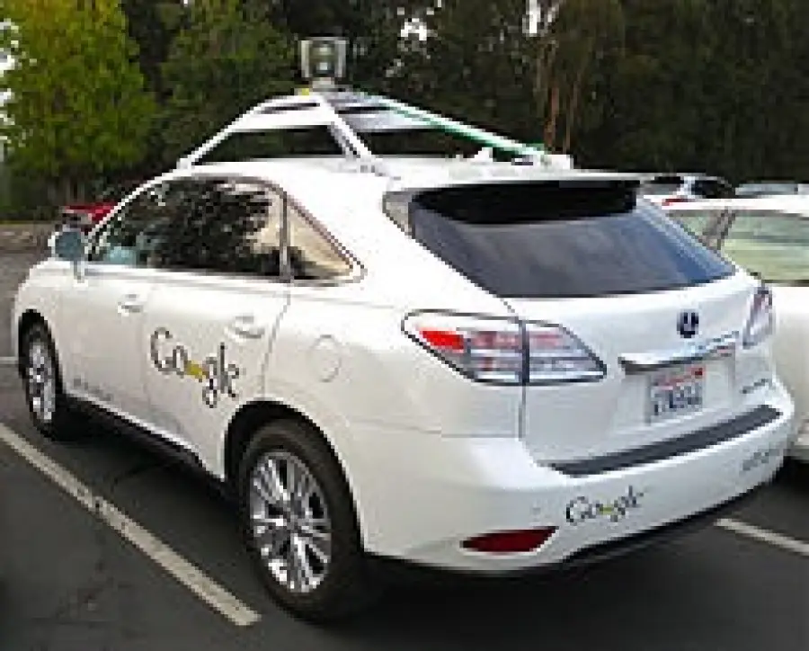 Google Car: adesso sa anche suonare il clacson