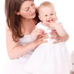 La voce della mamma incanta il bambino: ecco cosa succede nel cervello