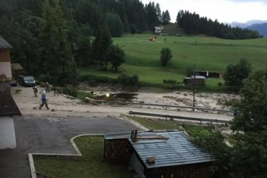 Bomba d’acqua fatale a Cortina D’Ampezzo per Carla Catturani