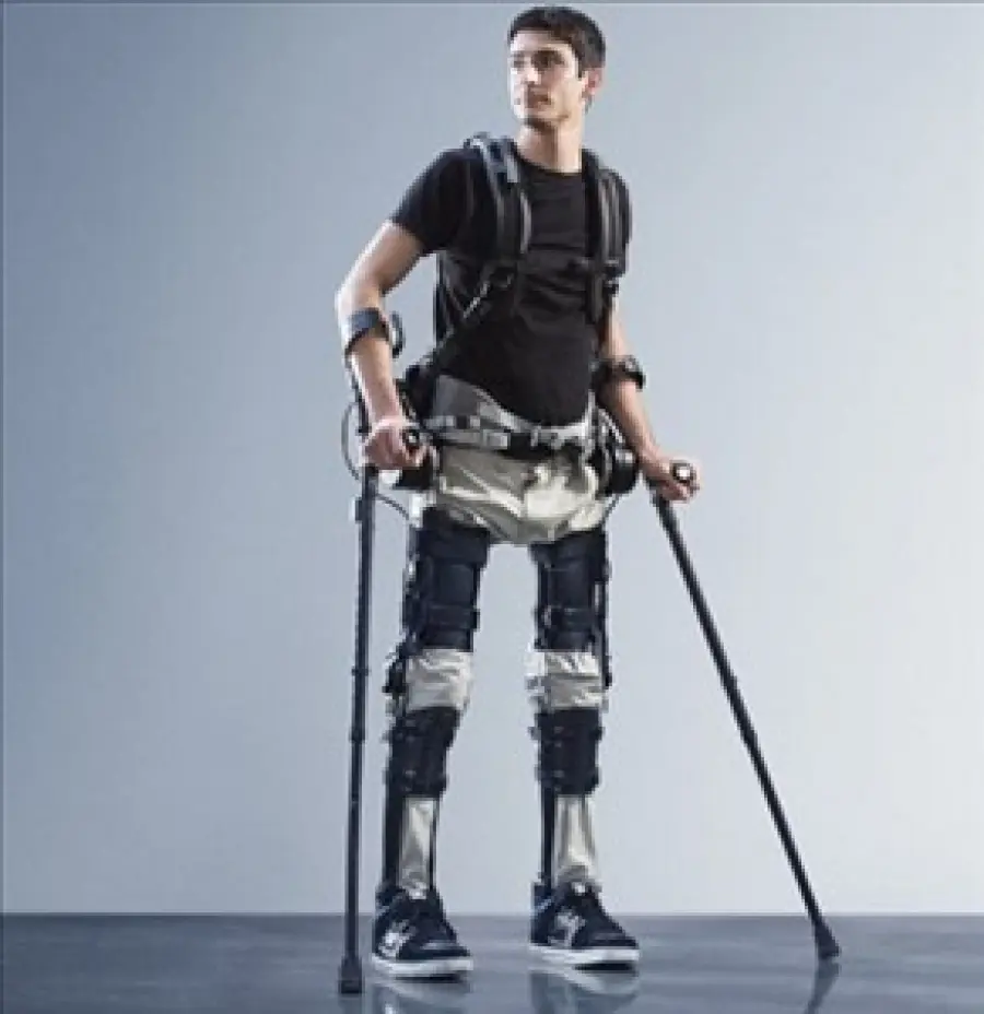 Spina dorsale bionica, una nuova speranza per i paralitici