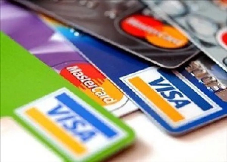 Acquisti da favola a Milano, ma i due turisti usavano carte clonate