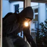 Scuola di ladri a Napoli, così i minorenni imparavano a rubare