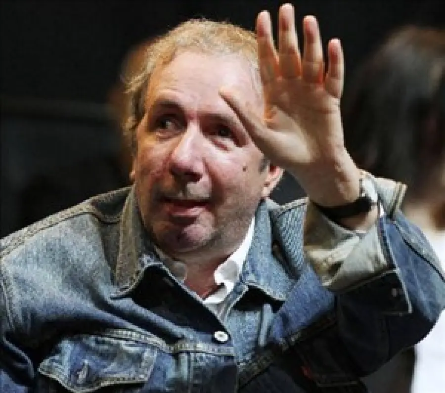 Francesco Nuti choc, il regista picchiato dal suo badante: 