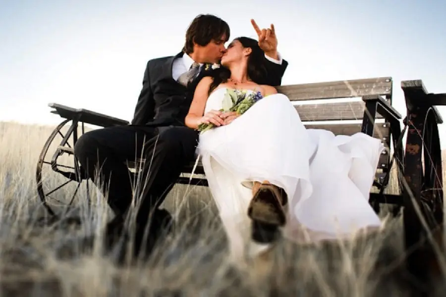 La moglie lo tradisce col parroco: risarcimento per la depressione