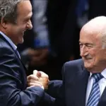 Terremoto nel mondo del calcio, 8 anni di squalifica per Blatter e Platini