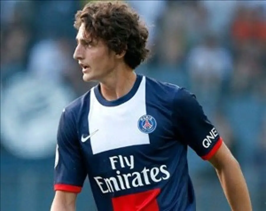 Napoli, prime mosse di mercato: Rabiot nel mirino, ma la pista Poli è più concreta