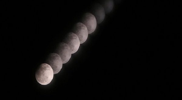 eclissi di luna 7 agosto italia